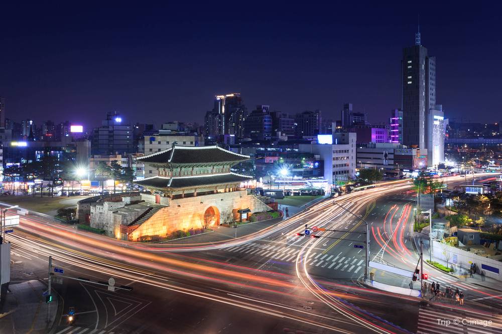 Heunginjimun Gate (Dongdaemun)