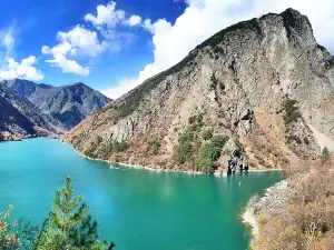 Baishi Lake