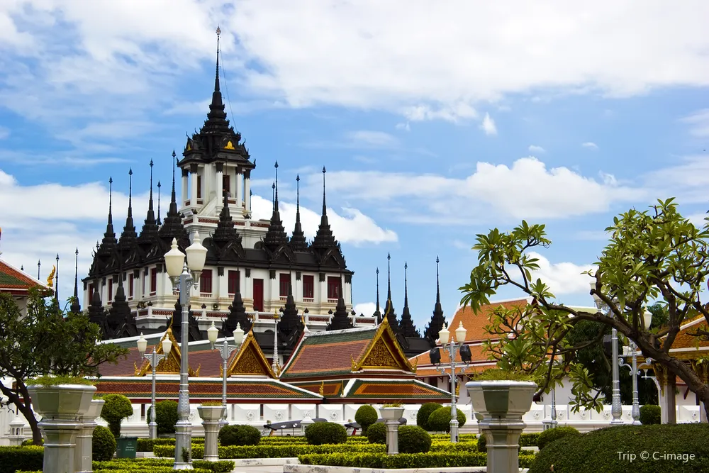 3_Wat Ratchanatdaram Woravihara (Loha Prasat)