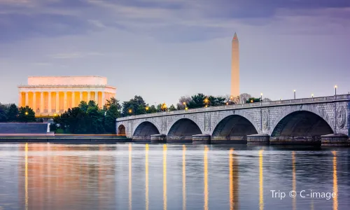 Lincoln Memorial