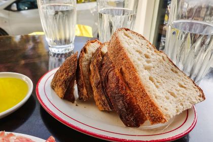 Continental Deli Bar Bistro