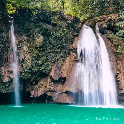 Kawasan Falls