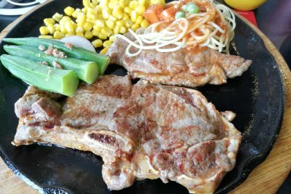 豪客来牛排(二七万达店)