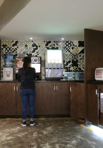 湯響自助迴轉火鍋百匯港惠店(港惠新天地店)