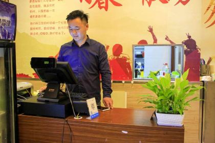 和先生酸菜魚料理(星光店)