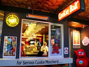 Cookie Muncher Cookie Bar
