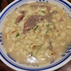 Sanguxiangniuyangroupaomo (liquan) User Photo