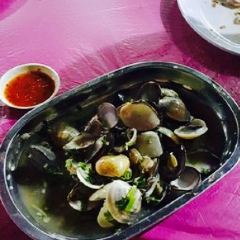 Teluk Kumbar Seafood User Photo
