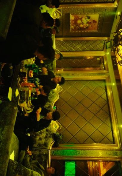 积石山尚层国际火锅城