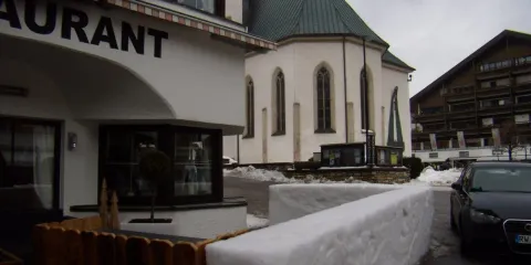 Alpenhotel ... Fall in Love Restaurant