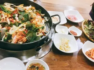 Chuncheon Chicken Ribs