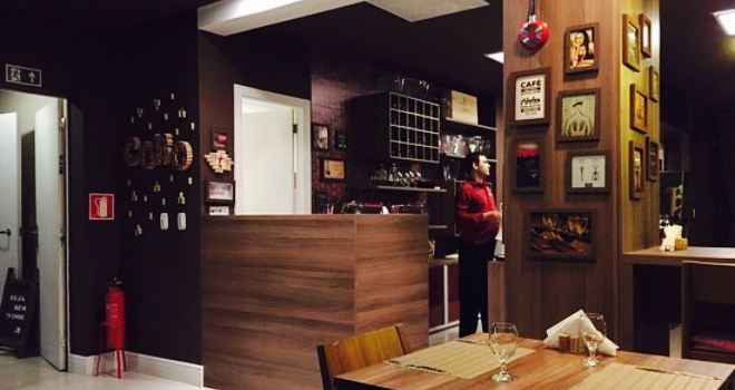 Cobo Wine Bar