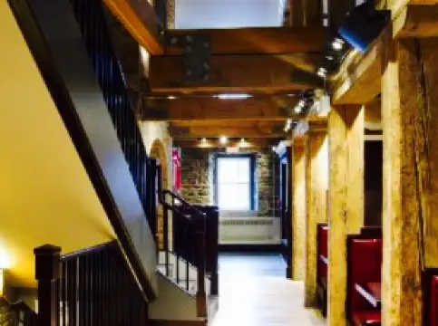 Bâton Rouge Grillhouse & Bar