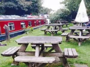 The Barge Inn