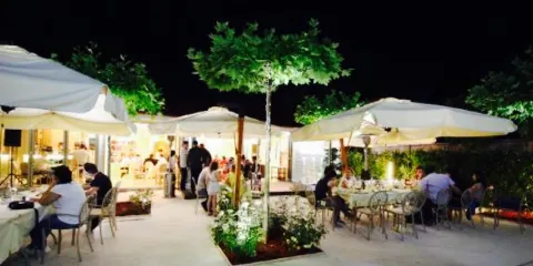 Restaurant MRC House