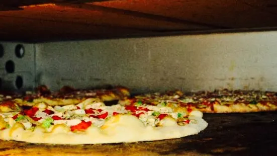 Famulari's Pizzeria Azalea
