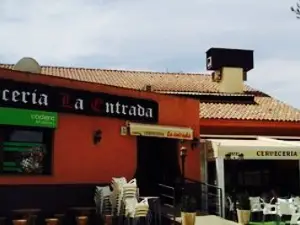 La Entrada
