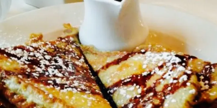 Dino's Pancake House & Restaurant