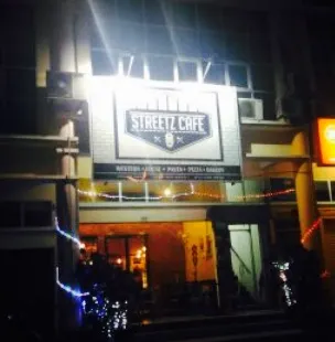 Streetz Cafe