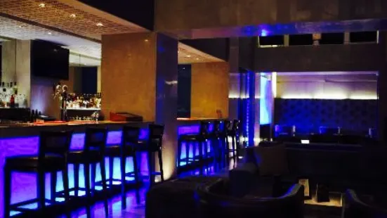 Azure - Lounge Bar