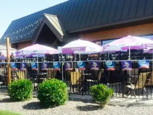 Chatters Restaurant & Bar