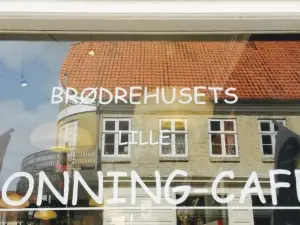 Brodrehusets Iille Honning Cafe