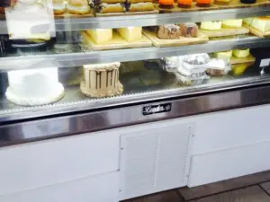 Famous Restaurant & Baking Company
