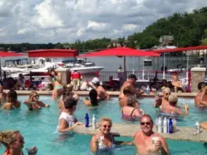 Redhead Lakeside Grill