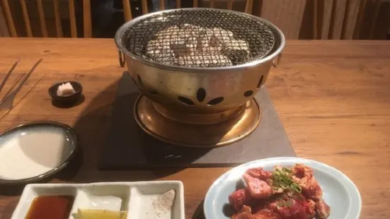 Charcoal-Grilled Yakiniku Manmaru Saijo