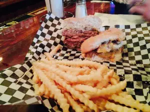 Uptown Bar & Grill