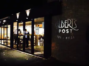 Albert's Post Bar and Eatery