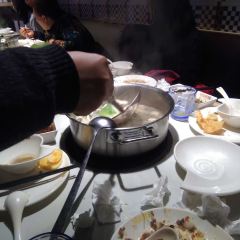 浪里寻·臻牛养生牛肉火锅(银泰店) User Photo