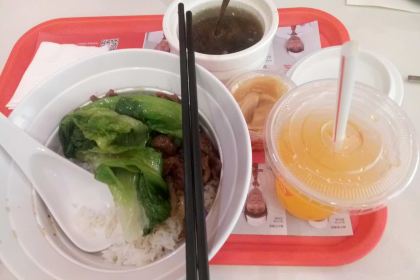 哈少粤派快餐连锁(荔晶店)