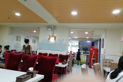 Hanshiguan Korean Noodles with Fried Sauce & Bibimbap