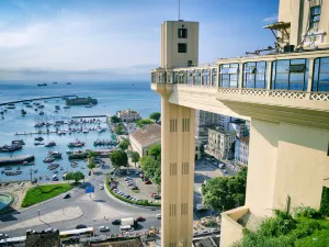 Elevator Lacerda