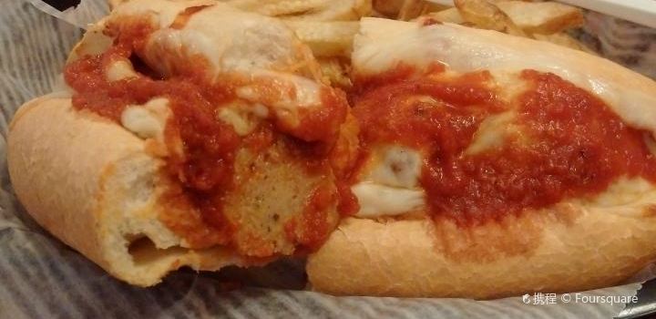 Camillos Italian Restaurant, Pizzeria & Bar