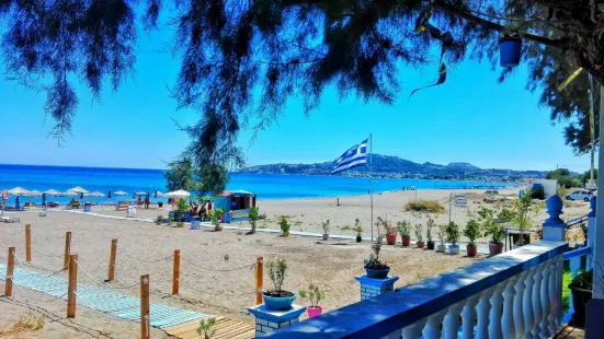 Kastri Beach-Taverna