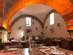 Cem Sultan Bedesteni Restaurant