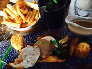 The Hare And Hounds