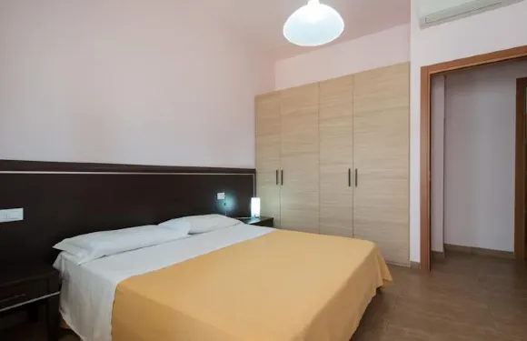 帕拉索嘉斯帕羅尼公寓酒店