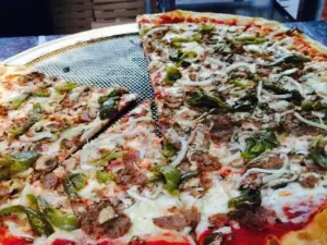 Pauls Live From New York Pizza Arcata