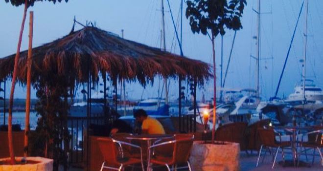 Zouk's Cafe, Lounge and Restaurant