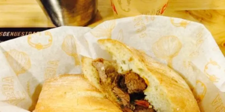 La Casera Sanguchería