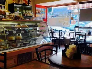 Brodam's Cakes