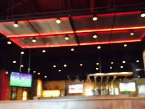 BoomBozz Pizza and Taphouse