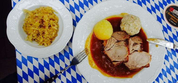 Dampfbrau das Bayerische Wirtshaus am Stadtplatz