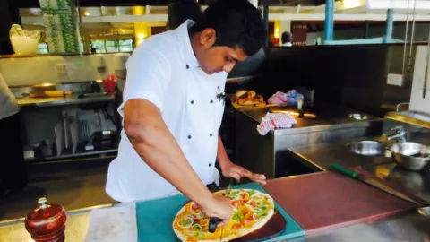Fresh Tandoori Pizza in Nadi