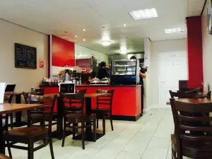 REDS Cafe & Coffee House