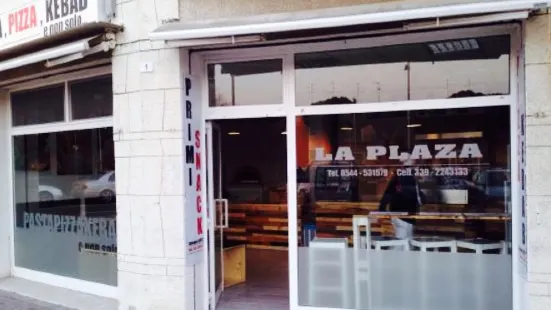 La Plaza Pastapizzakebab