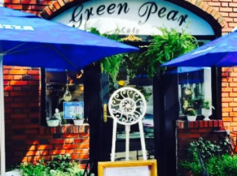 Green Pear Cafe'